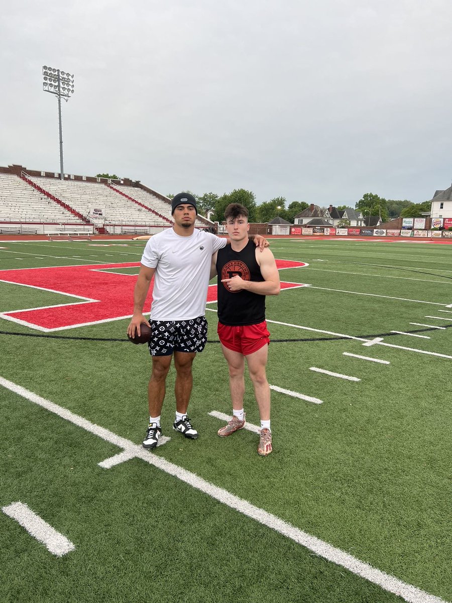 austin_fleming3's tweet photo. Putting in the work with the best‼️💯@BrentonStrange https://t.co/p40Ytd0Q11