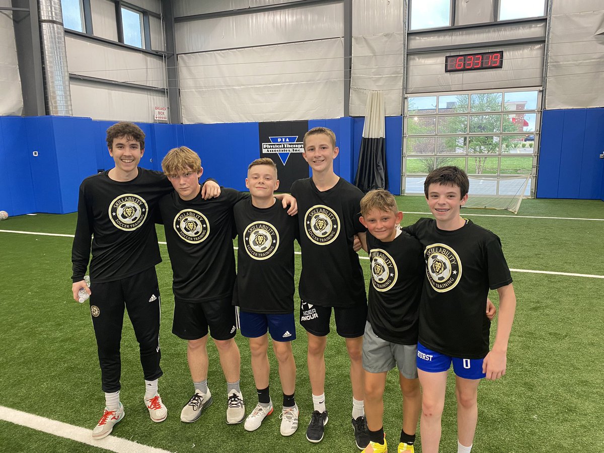 NelsonElite2009's tweet photo. Some of the boys with Elijah Lolla at their Skillability session tonight. @skillabilityST https://t.co/uTotyrkLoq