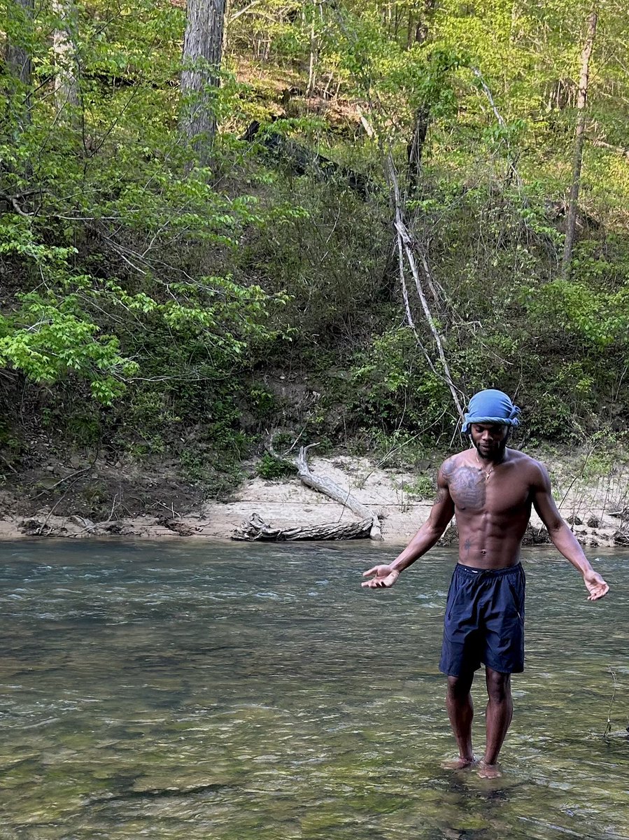 deeremedee's tweet photo. What state has the best springs? I want to be in the woods in water for my birthday.. https://t.co/MNeF51vDA7