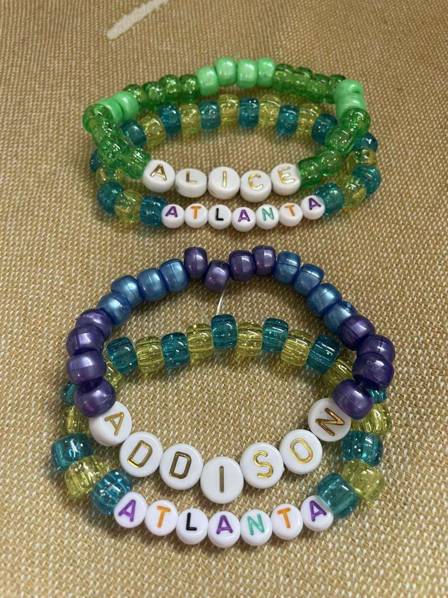 CamiCote_LRMT's tweet photo. My friend was looking for friendship bracelets, so I just made personalized bracelets with their names and their show and will be mailing them to SC tomorrow! #ididntknowiwasaswiftiebutiam #goodvibes #randomactsofkindness https://t.co/REPSqL2VfA