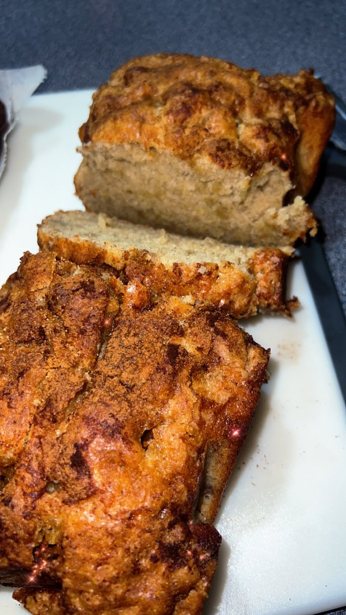 pastriesbyjules's tweet photo. It’s officially May!! ☺️👏🏻 
I will start taking orders for May 15th and on so please message me atleast a week in advance for the date you need your goodies! 🧁🥧🍪 
Feels great to be baking again 🫶🏻 https://t.co/RhHUMBN3gX