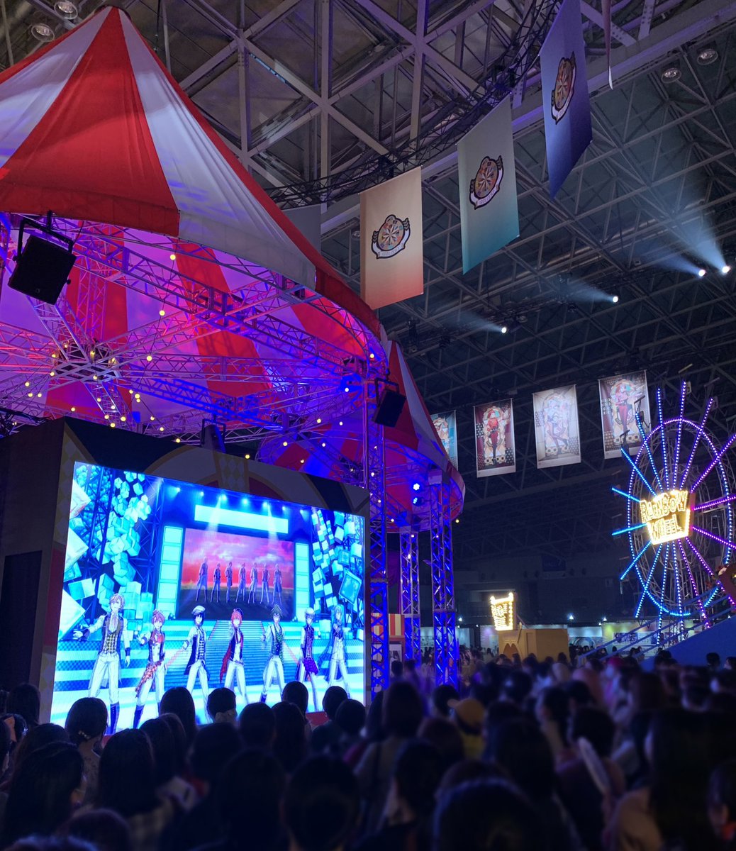 amelllle's tweet photo. アイナナEXPO、最終日に参加させていただきました！🌈WONDER LiGHTの思い描いた世界観が広がっていて、夢のようでした。会場で流れるMVを観てくださっているマネージャーさん達の表情が見れたのが一番うれしかった！ https://t.co/2CSd4zFNaP