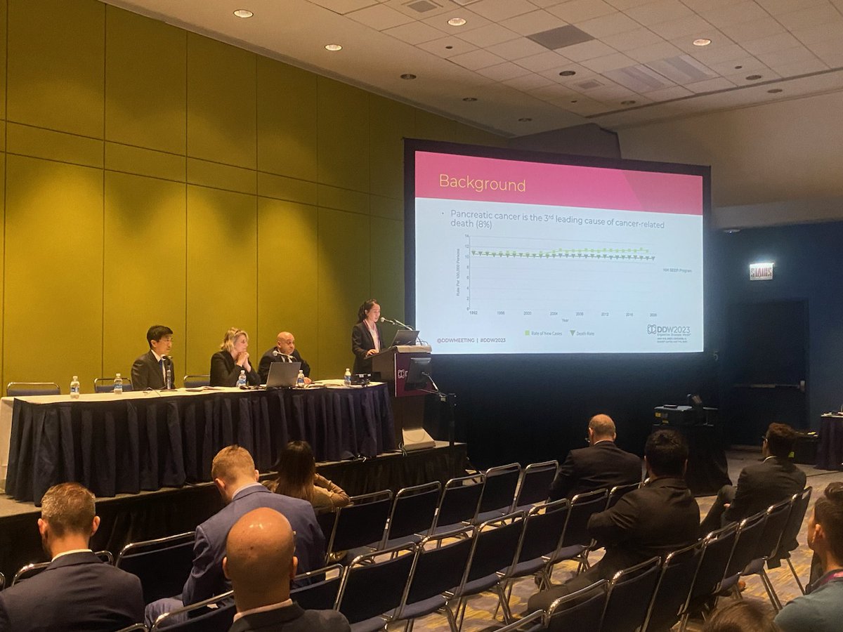 HeesooYoooo's tweet photo. It was a great honor to present our team's effort at @DDWMeeting 2023!
Thank you everybody for the support! especially special kudos to my awesome mentor,  @RobertoSimonsMD
@CCF_IMCHIEFS @CleClinicMD https://t.co/PD7ZiOiGlF