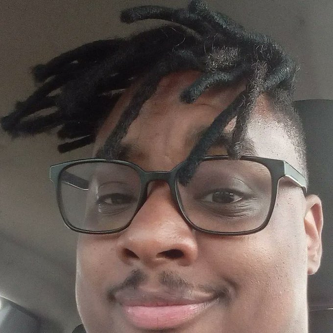 New hair style I'm feeling pretty Bonita https://t.co/eJCyjKZwNg<a href="/tag/blackpanther"class="tags"><span>#blackpanther</span></a><a href="/tag/wakandaforever"class="tags"><span>#wakandaforever</span></a><a href="/tag/blackcosplayer"class="tags"><span>#blackcosplayer</span></a>