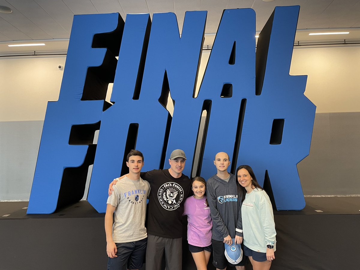 #1NickStrong18
 Most important thing in life is family , friends and health #loveuNick