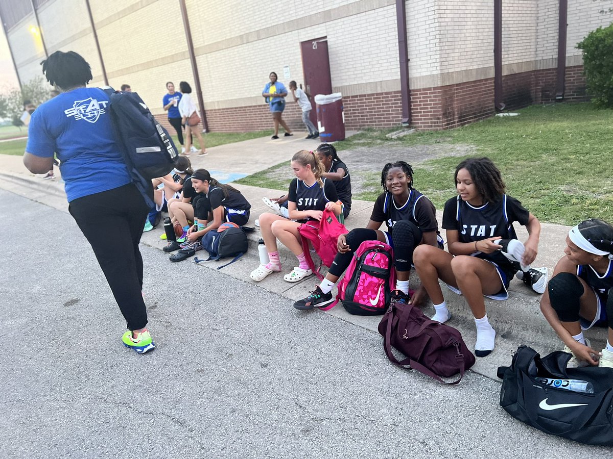 AmarisJohnson29's tweet image. Lockhart Hoops Tourney 🏅 
-2nd place
-StatElite
#AAU #12yrsold #statpro