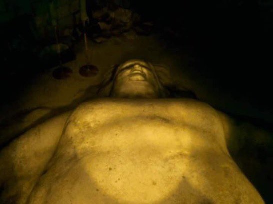 diojorange's tweet photo. pouco se fala sobre como a casa monstro era ASSUSTADOR mesmo sendo um filme pra criança https://t.co/TG4G4RqCrA