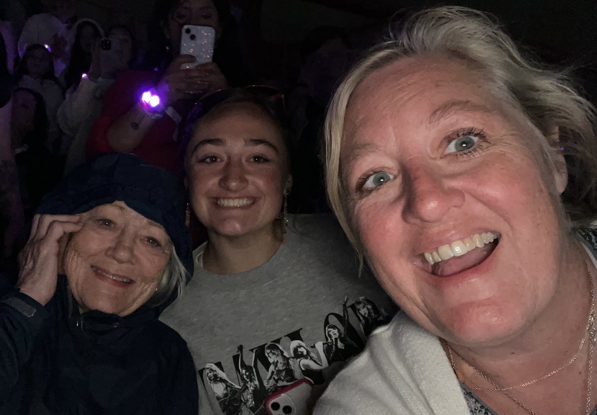 Three generations of Swifties! We will remember it all too well.  Thanks <a href="/taylornation13/">Taylor Nation</a> <a href="/taylorswift13/">Taylor Swift</a> #ErasTourNashville