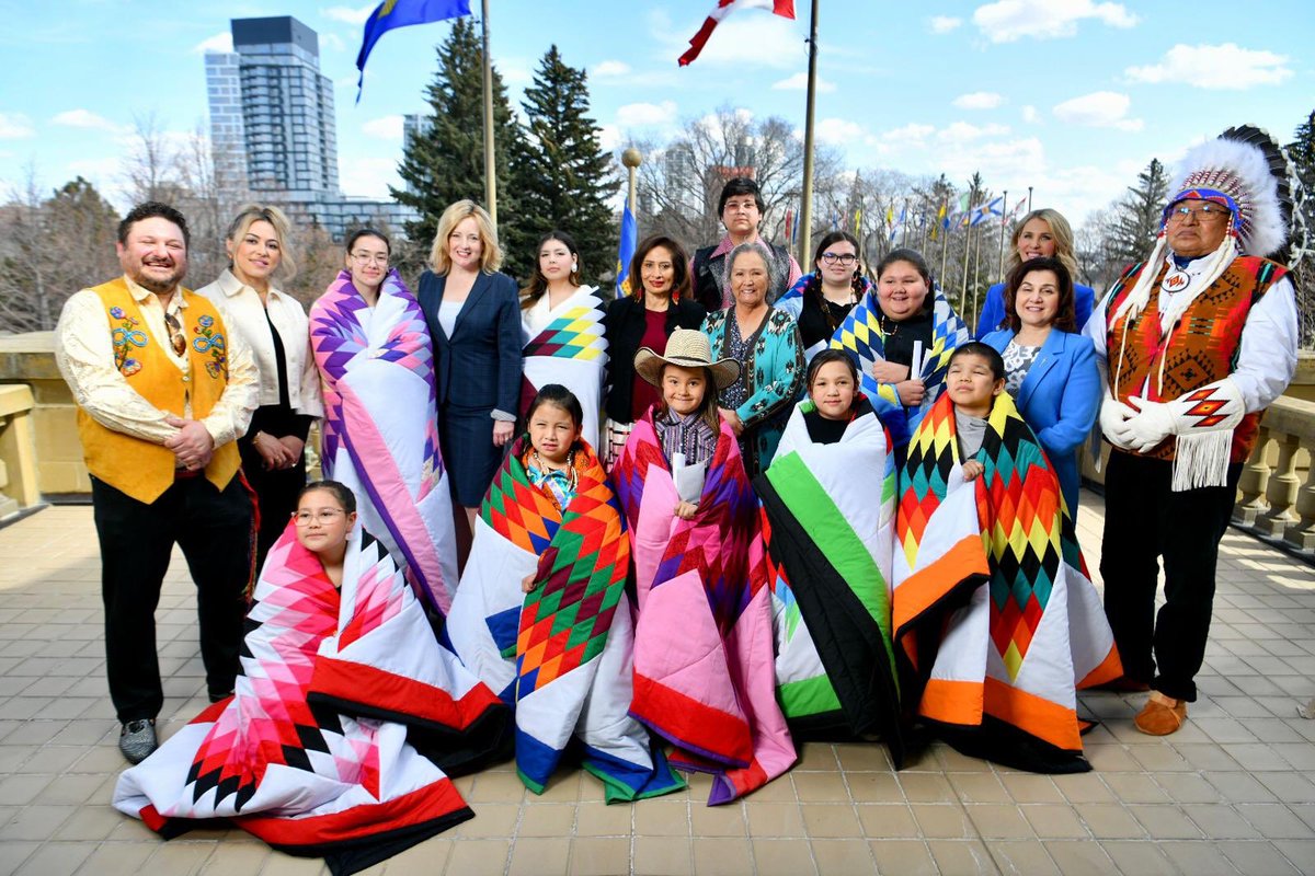 Congratulations to Kayla who recently received one of 12 Honouring Spirit: Indigenous Student Awards. #WeAreCBE  asba.ab.ca/12-students-re…