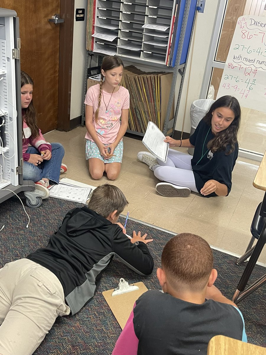 cironek1219's tweet photo. Small groups for math today! @citrusschools #celebratelps https://t.co/OkeSOJ56Ct
