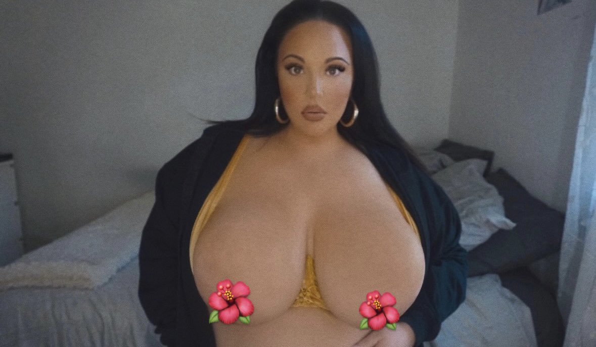 EmmaRosexxxo's tweet photo. Daddy’s favorite whore! Subscribe 👇🏻👇🏻
https://t.co/qdDF964z0D
#pawg #onlyfans #BigBootyWomen #bbw #bbwbigbutt #bbwmodels #bigboobclub #BigBoobFanatics #BigBoobFans #bigboobs #bigboobsalert #curvyplus #onlyfansgirl #curvygirlbbw https://t.co/CLXpfTeHlY
