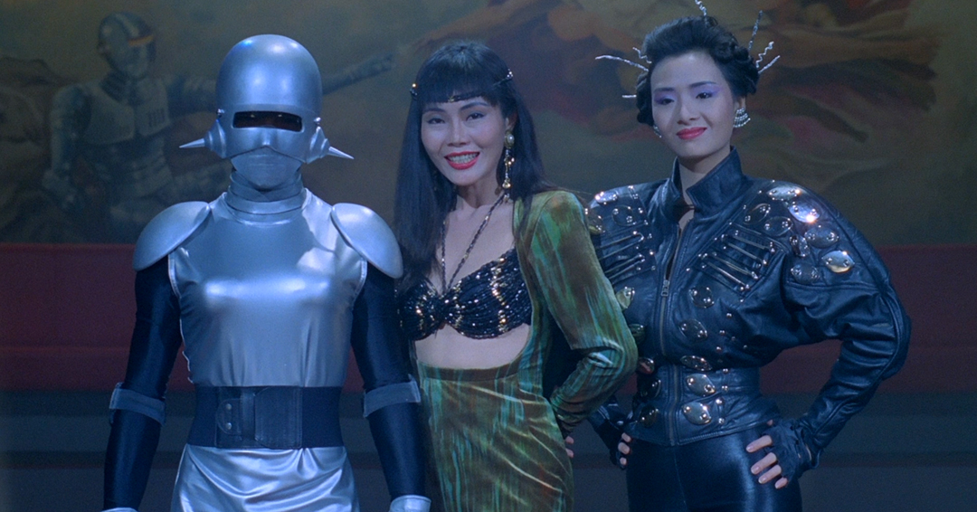 ROBOTRIX (1991) is equal parts THE TERMINATOR, ROBOCOP, and LADY TERMINATOR—all wrapped up as a demented Category III sleazefest from Hong Kong.

Read <a href="/annietown/">Annie Choi</a>'s review:
bleedingskull.com/robotrix-1991/