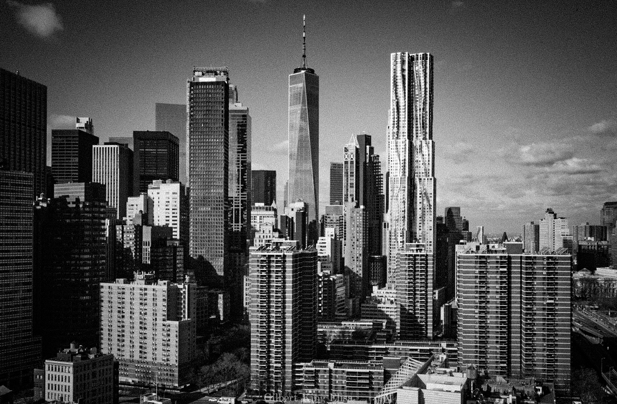 One Tower #GilbertKingElisa #NYC #Manhattan #aerial #photography #streetphotography #newyorkcity #aerialphotography #morning #travel #wtc #travelphotography #sunrise #cityscape #lowermanhattan #twintowers #monochrome #winter #buildings #skyline #skyscrapers #streetphotographer…