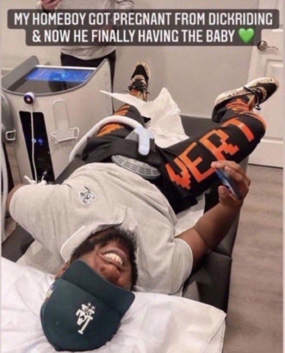 garrett_bya's tweet photo. @heejybaby @MaskedInLA @KingJames https://t.co/cKyg7M3EHk