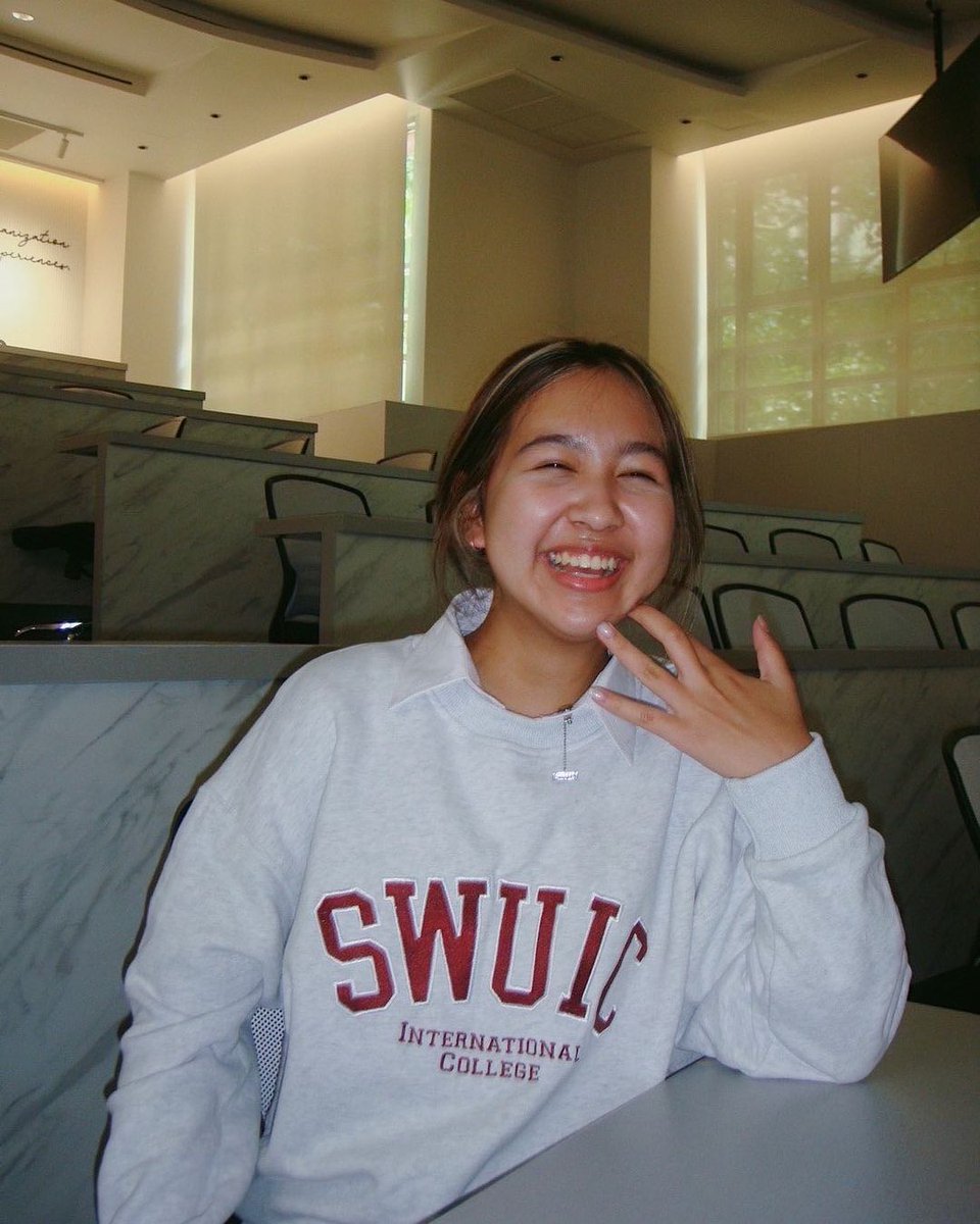 swu_maimeejut's tweet photo. @swuic_lic (1) THE SWEATER DOT IC is a fundraising project by SWUIC students, LIC batch 5. @swuic_lic https://t.co/FxKRhkiOQ7