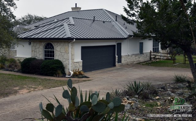 GreenKnightRoof's tweet image. Another amazing @GreenKnightRoof #Standingseam #metalroof.  Wow!