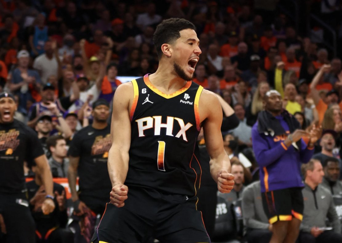 NBAMemes's tweet photo. TNT broadcast just said Devin Booker has hit 32 of his last 40 shots.

UNREAL. https://t.co/ZYejFMk9it