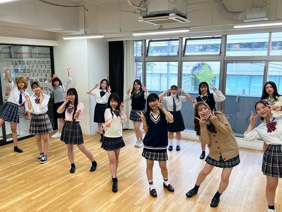 gekkle_jk's tweet photo. GEKKLEのテーマソング【#JK（ハッシュタグJK）】のミュージックビデオのダンス練習風景👀
#GEKKLE #福岡JKサークル https://t.co/O9xSlPSMED