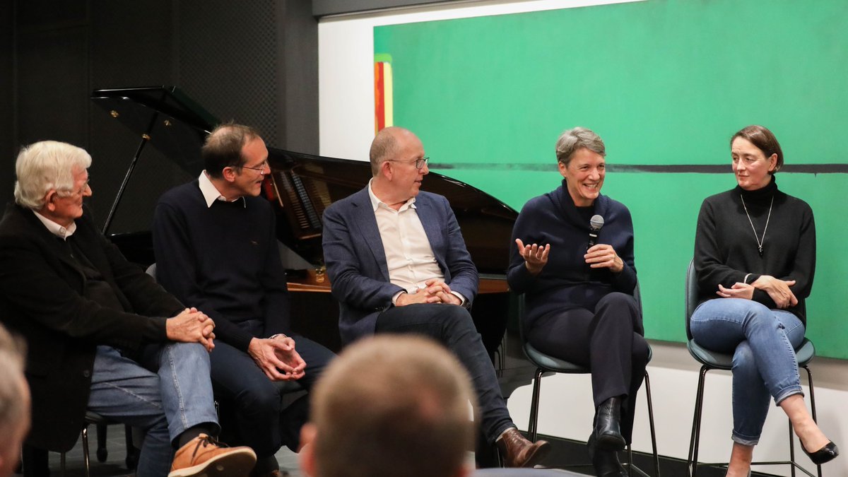 We had a blast at our 2nd annual #SnowFellowConference last week!

Huge thanks to Terry and Ginette Snow for hosting us and providing an unforgettable experience at #WillingaPark.

And a special thanks to our guest speakers Stephen Byron, Michelle Simmons AO, and Chloë Flutter.