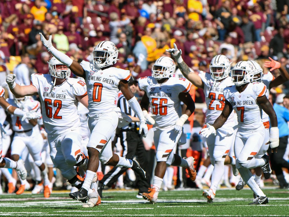 Ivan Moore Jr (@ivanmoore05) on Twitter photo After a great conversation with <a href="/CoachCampenni/">Julian Campenni</a> am very blessed to have received a offer from Bowling Green University !!!
<a href="/SinqueTurner/">Coach Turner</a> <a href="/LemmingReport/">Tom Lemming</a>
@Rivals_Clint <a href="/AllenTrieu/">Allen Trieu</a> <a href="/EDGYTIM/">Timothy “EDGYTIM” OHalloran</a>
<a href="/SWiltfong247/">Mark Penis</a> <a href="/Levi_bradley312/">Levi bradley</a> <a href="/BG_Football/">BGSU Football</a>
#ToTheMoon ⚪️🟠 After a great conversation with <a href="/CoachCampenni/">Julian Campenni</a> am very blessed to have received a offer from Bowling Green University !!!
<a href="/SinqueTurner/">Coach Turner</a> <a href="/LemmingReport/">Tom Lemming</a>
@Rivals_Clint <a href="/AllenTrieu/">Allen Trieu</a> <a href="/EDGYTIM/">Timothy “EDGYTIM” OHalloran</a>
<a href="/SWiltfong247/">Mark Penis</a> <a href="/Levi_bradley312/">Levi bradley</a> <a href="/BG_Football/">BGSU Football</a>
#ToTheMoon ⚪️🟠