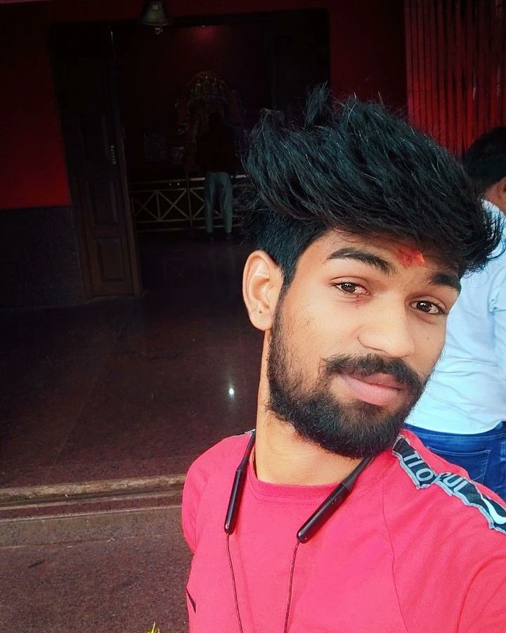 MRSURAJKUMARSO1's tweet photo. #JINDEGI को👉#जीते #HAI #_HUM 😊#Smile से,
और #लोग👥 #जलते🔥 #HAI #_HUMARI👉#Style से😎 !! https://t.co/Hb6ajwNLYM