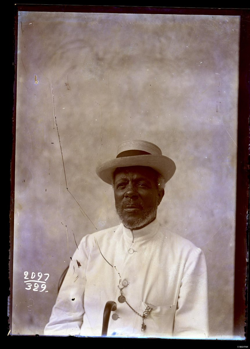 biniamhirut's tweet photo. Grazmach Yosef Negussie:- The translator of the Treaty of Wuchale in Amharic,1889. ግራዝማች ዮሴፍ ንጉሴ፦ የውጫሌን ውል ወደ አማርኛ የተረጎሙ https://t.co/c9tNfWdXg8