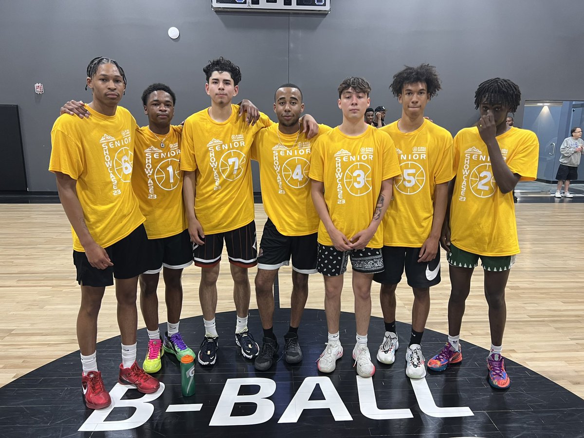 What a good day at the @BBallGames1 for the unsigned showcase. Everyone competed! Unsigned champions @l4ncegup ailou diallo @GilGonzalez_4 John strong @Geo_velarde1 prycewyatt @mobasher_said