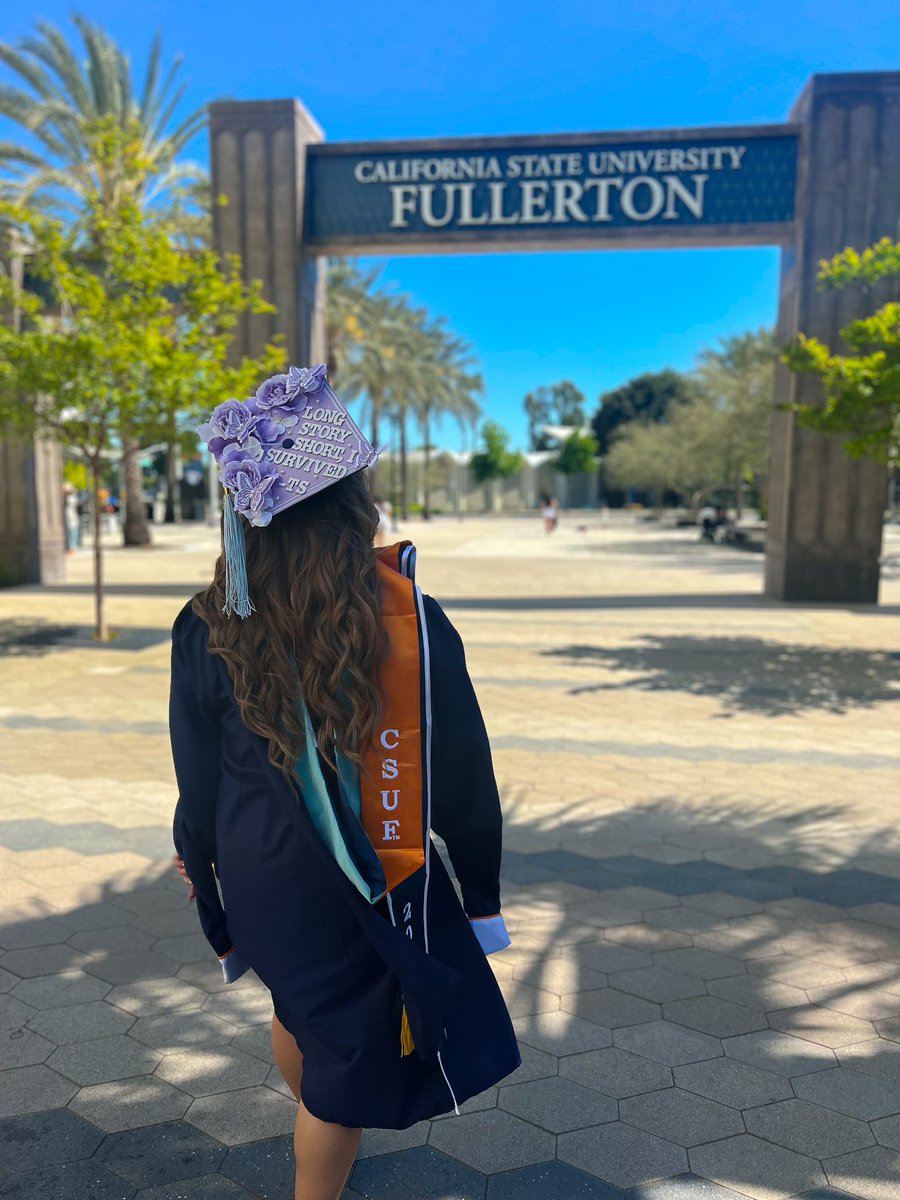 michellebcheung's tweet photo. Long story short, I graduated with an M.S. in Educational Technology 🎓💜✨ 

@taylorswift13 @taylornation13 https://t.co/y9iTWJb1NM