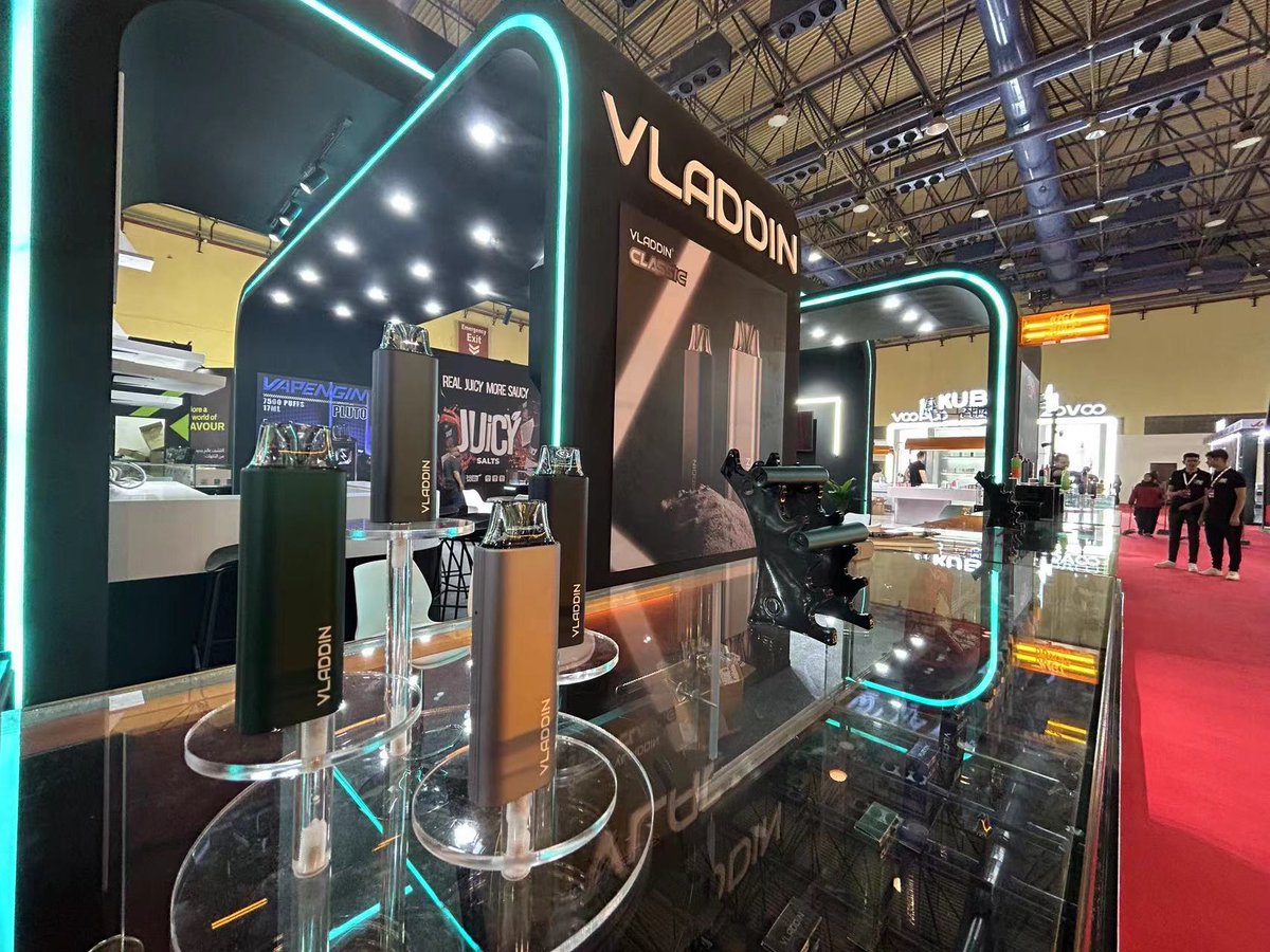 Bella_Vapeman's tweet image. Vladdin at Cairo Egypt!!🔥🔥
The biggest vape expo in Egypt
Thanks all very much for visiting❤️

#vape
#vapelife
#vladdin
#vapefactory
#egypt
#vapengin
#vapeman
#solobar 
#egypt