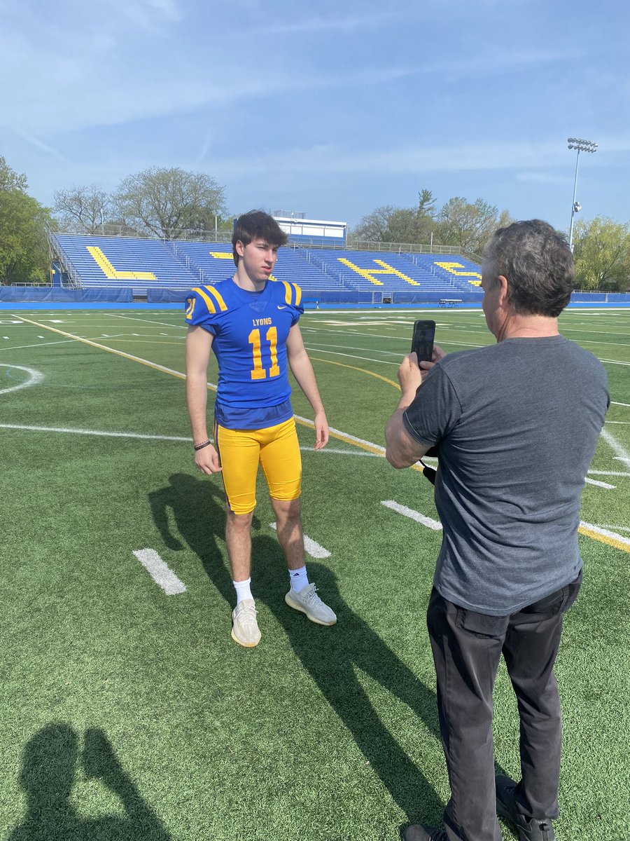 Thank you @LemmingReport for asking @LTHS_D204 to host today’s National Prep Photo Shoot. Also, thank you for inviting @RyanJackson714, @TravisStamm, @noahpfafflin, and @eddietuerk78. We appreciate the opportunity and thank you for all that you do for high school athletes!