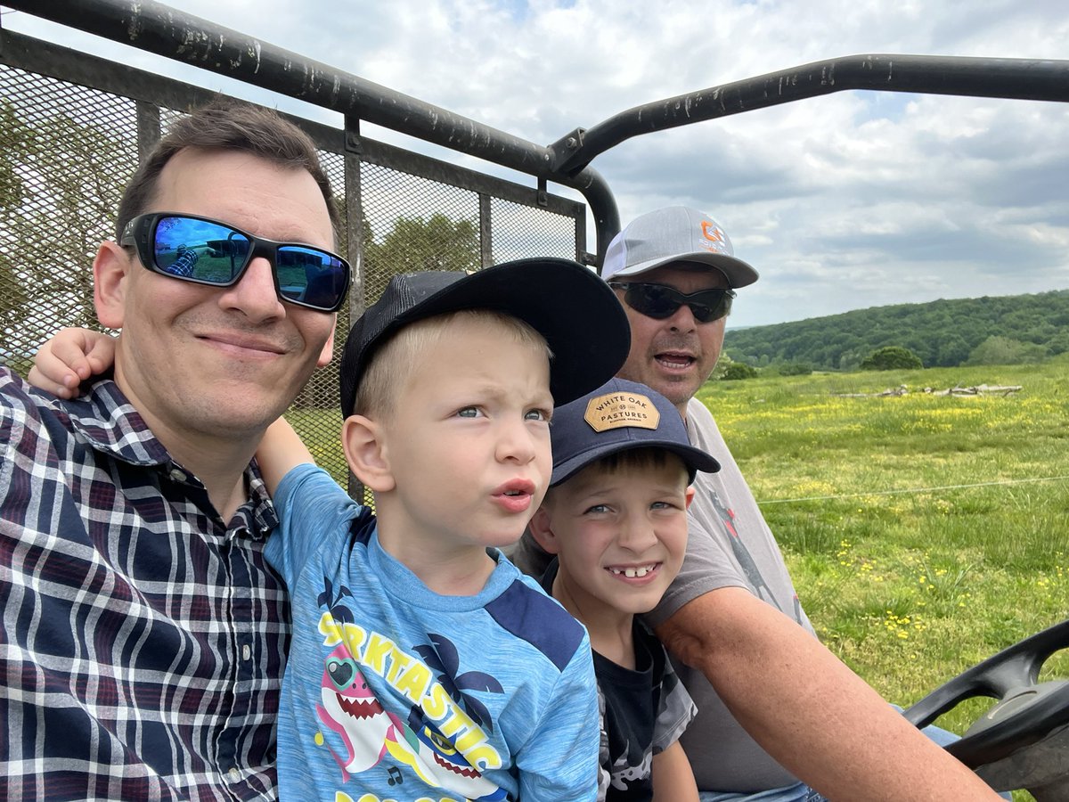 Rontie's tweet photo. Thank you @ToddWeyl for hosting a great @BeefInitiative summit in #PrairieGrove #Arkansas.
I'm very lucky to call you my friend!
My family had a great time with y'all
The future is looking bright.
#OzarkBeefinitiative #FoodIntelligence
#FindingHealth #Ranching #NextGeneration https://t.co/RR8Y4GUB83