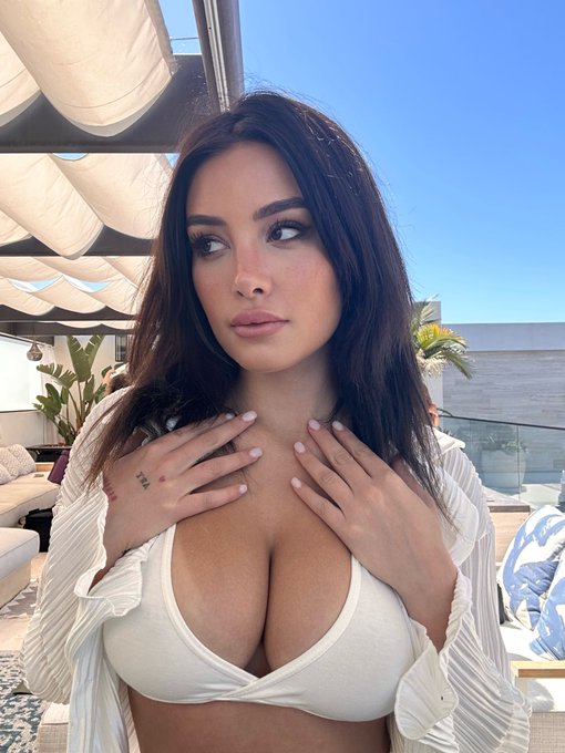 Ella Orten’s pics and videos