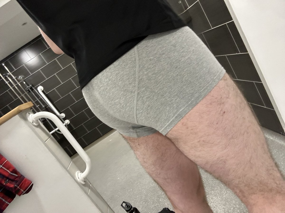 LdnBoy27's tweet photo. Post gym booty 🍑 https://t.co/Cl4mN2vwU6