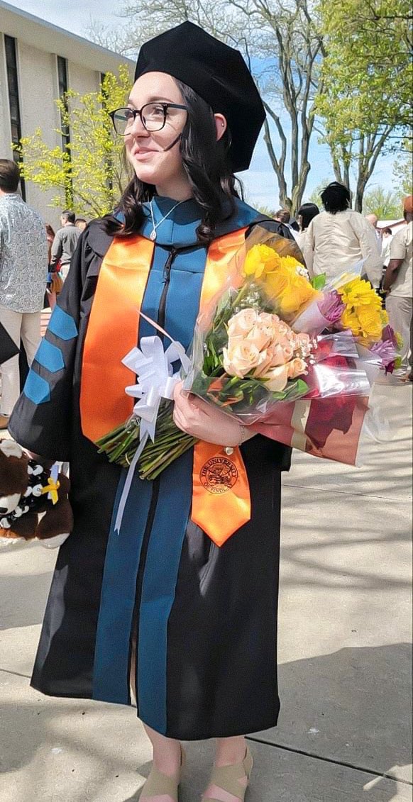 HSotherland's tweet photo. It’s been a while. But I did it 🥂🎓💛 https://t.co/Da36H2p5OT