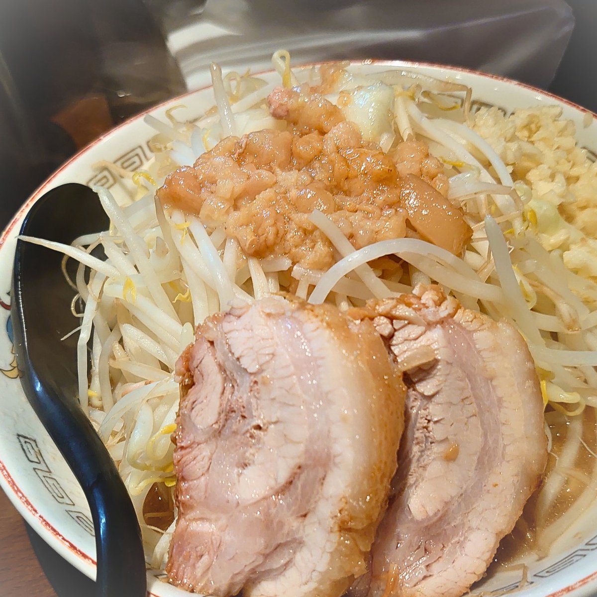 痛風一直線 | 健康を全く気にしない漢の食生活 (@2fu_1choku_sen) on Twitter photo ビタミンDを摂取すると、コロナに罹り難い体質になる。だから、ビタミンDが豊富な食材、
・鮭等の魚類
・椎茸等のキノコ類
・卵
等を意識して食べてくれ。
因みに脂質と一緒だと吸収が良いので、俺は引き続き"脂マシマシ生活"を継続していくから、ぜひ皆も見習うように!
 #今こそみんなで免疫ケア ビタミンDを摂取すると、コロナに罹り難い体質になる。だから、ビタミンDが豊富な食材、
・鮭等の魚類
・椎茸等のキノコ類
・卵
等を意識して食べてくれ。
因みに脂質と一緒だと吸収が良いので、俺は引き続き"脂マシマシ生活"を継続していくから、ぜひ皆も見習うように!
 #今こそみんなで免疫ケア