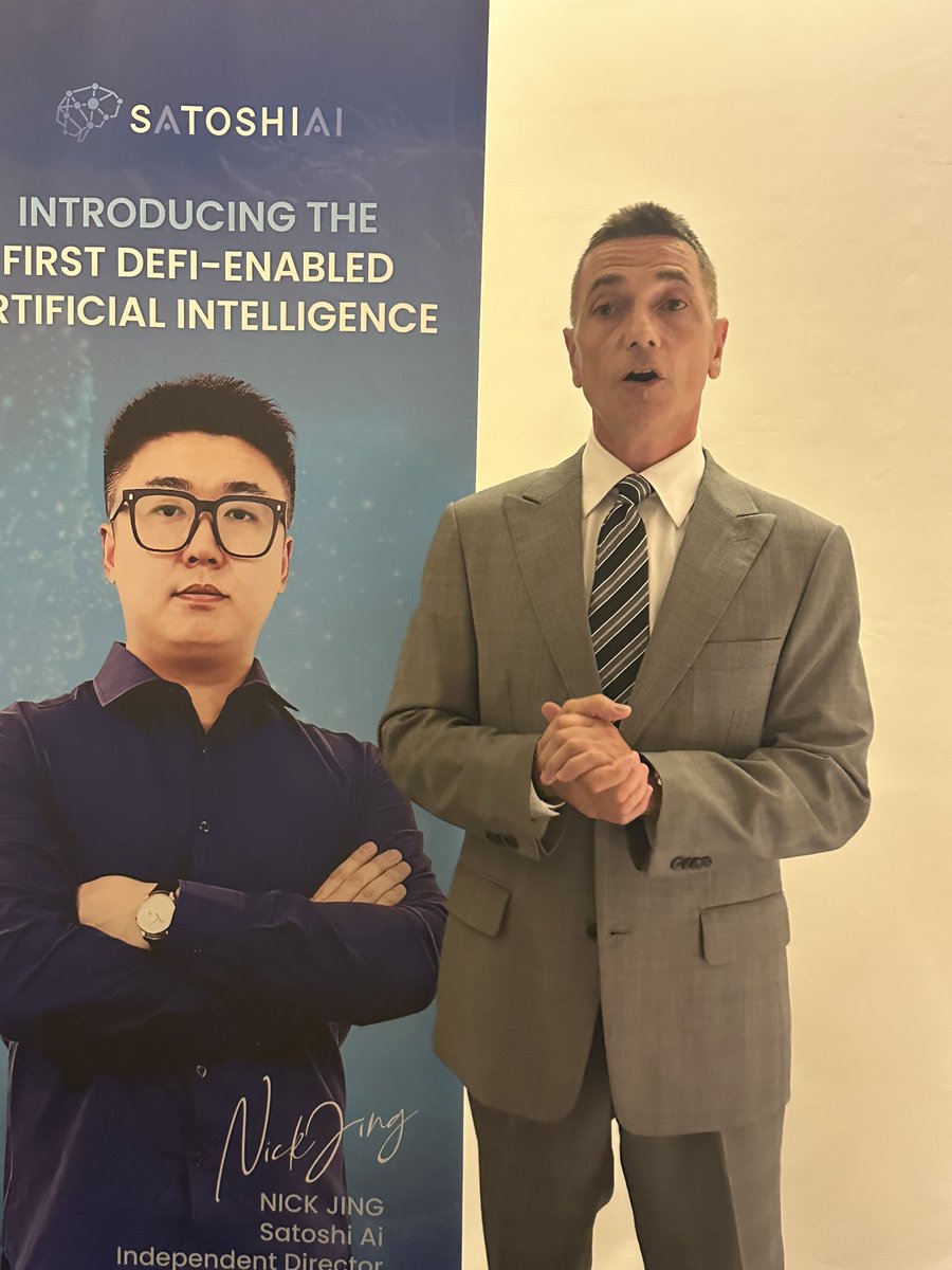 Lars_Haliburton's tweet photo. Standing next to a visionary while giving my speech only inspires me to do better for the future of SAI.

#summitXSG #throwback #Talkwithlars #futureofSatoshiAI #artificialintelligence #independentdirector #trailblazer #CEO https://t.co/Giq2ZPWvTR