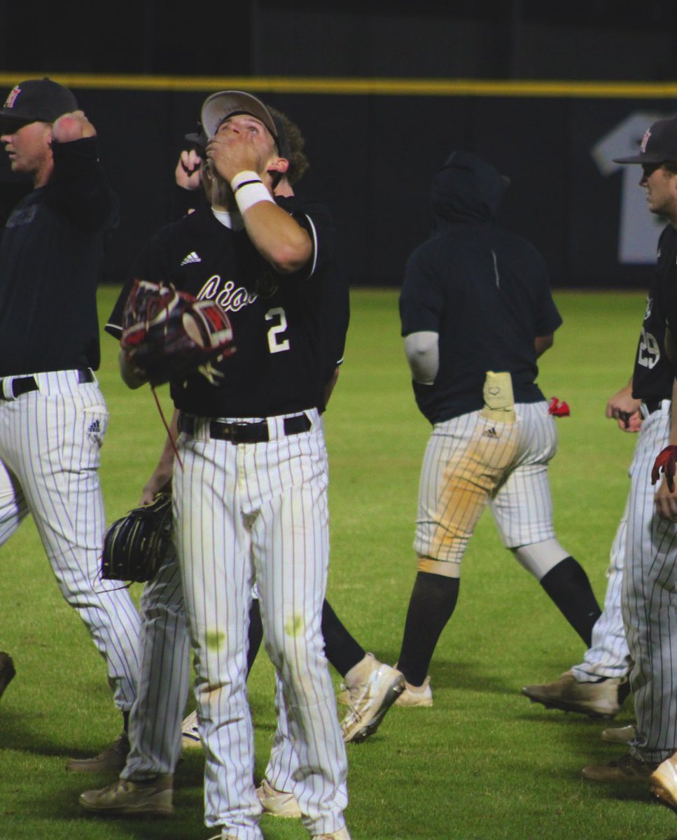 Austin Garrison tweet media