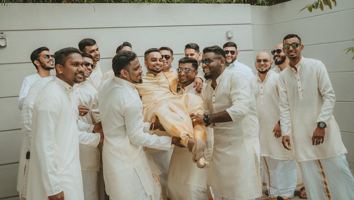 The #bridalparty squad of Kishen & Shammini’s big day
-
#andrewkoestudio #husbandandwife #photography #malaysianwedding #weddingphotography #sonyalpha #sonyalpha7iv #sonymalaysia #lowkeyfilmlighting #bridesofinstagram #weddinginspiration #capturingemotions #capturingmomentsloop