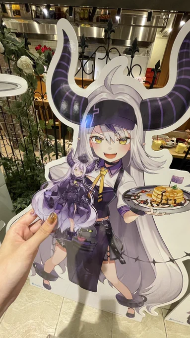 ホロックスカフェ行ってきました! 美味しかったし可愛かった
