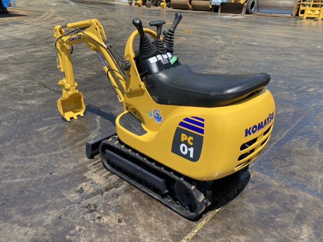 tokuworld7980's tweet image. こんにちは！

本日のご案内機械！[BE2726]
toku-world.com/stock/mini_exc…
#0.007m3 #ミニユンボ #PC01-1A #コマツ

 #中古 #重機 #建機 #愛知県 #春日井市 #重機買取 #ユンボ買取 #建機買取 #解体 #工事 #道路 #重機販売 #油圧ショベル #ユンボ  #ミニユンボ #コマツ #マルチレバー(2パターン)