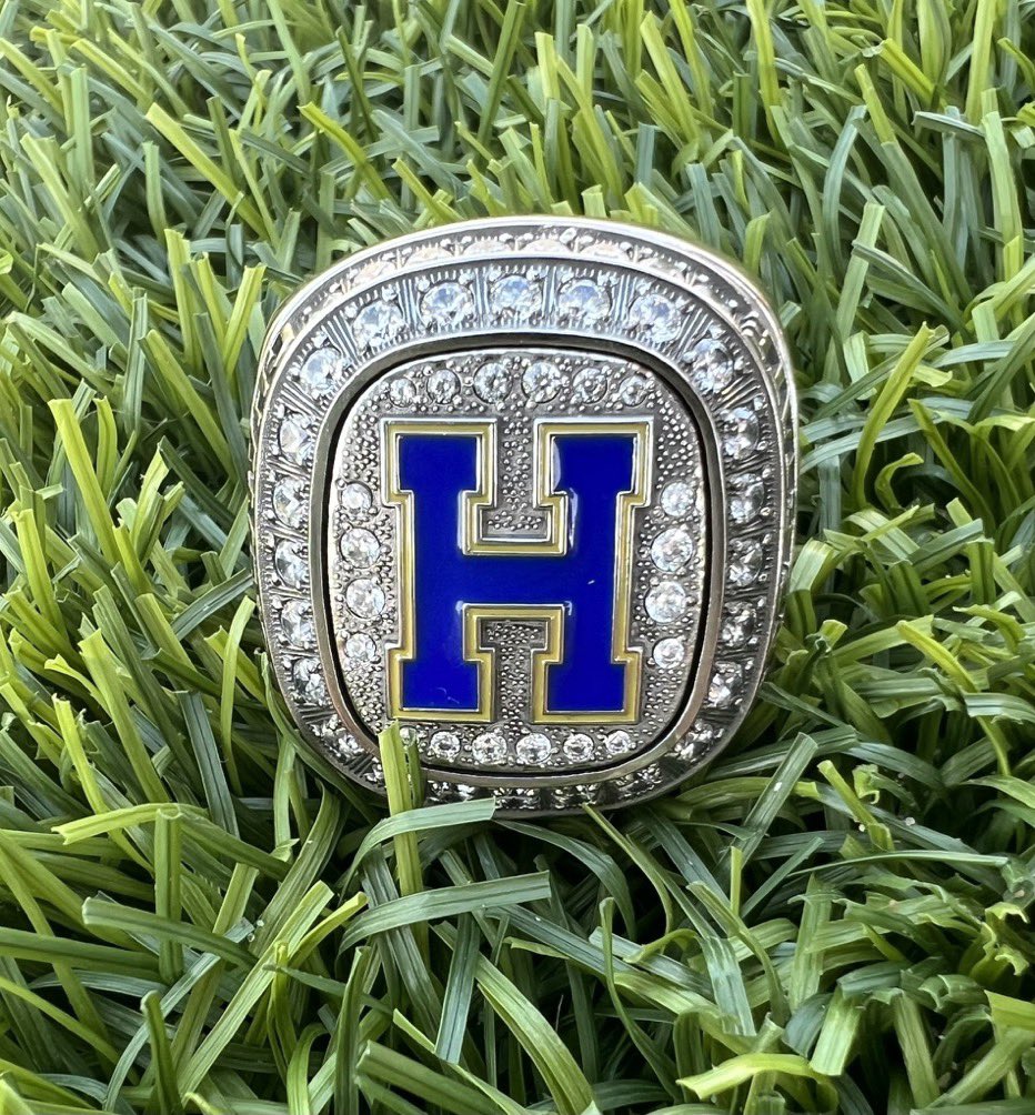 Howell_FB's tweet photo. What a celebration to an incredible season. These players and coaches have sacrificed so much to get to win it all. The support from our community was second to  none tonight.  #unmatcHed https://t.co/DhDKlyqezH