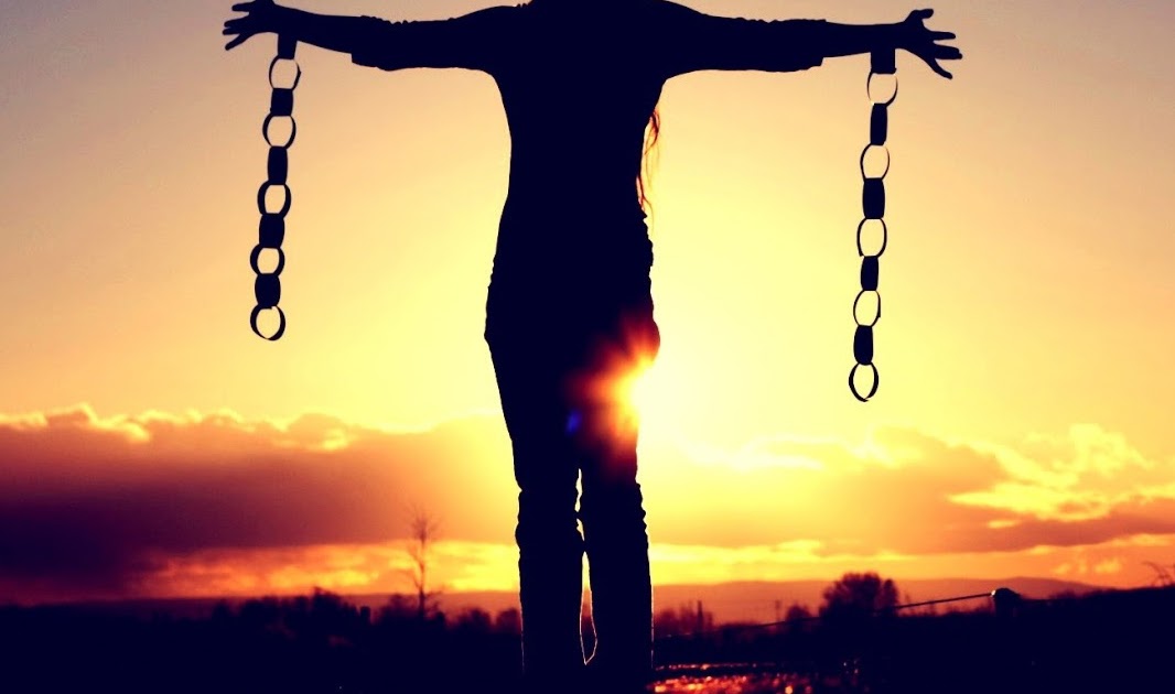 R_Sembradores's tweet photo. ¿Cansado de un trabajo que no te apasiona? Aprende a romper las cadenas de la esclavitud laboral: Existen dos caminos que nos llevan a la felicidad: el amor y el trabajo. Para alcanzar una satisfacción plena en la vida, es esencial que aprendamos a… https://t.co/K5r7Gg4Vhm https://t.co/RiAY8p5vlG