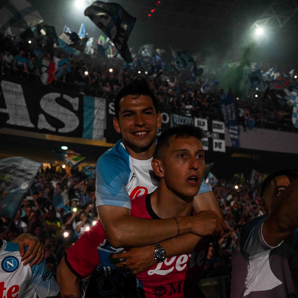 ¡Conquistador Azteza Italia! 🏆🇮🇹

😈  <a href="/HirvingLozano70/">Hirving Lozano</a> 🇲🇽

#ForzaNapoliSempre 💙