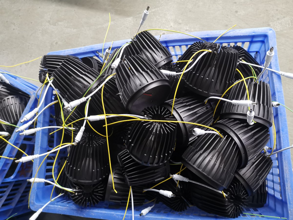 FoshanGYLIGHT's tweet image. We also welcome O E M and O D M orders. Whether selecting a current product from our catalog or seeking engineering assistance for your application, 、#lightandbuilding #lighting #lightingfixture #lightdesign #lightdecor #trackspotlight #tracklighting #spotlight #lightingdesig