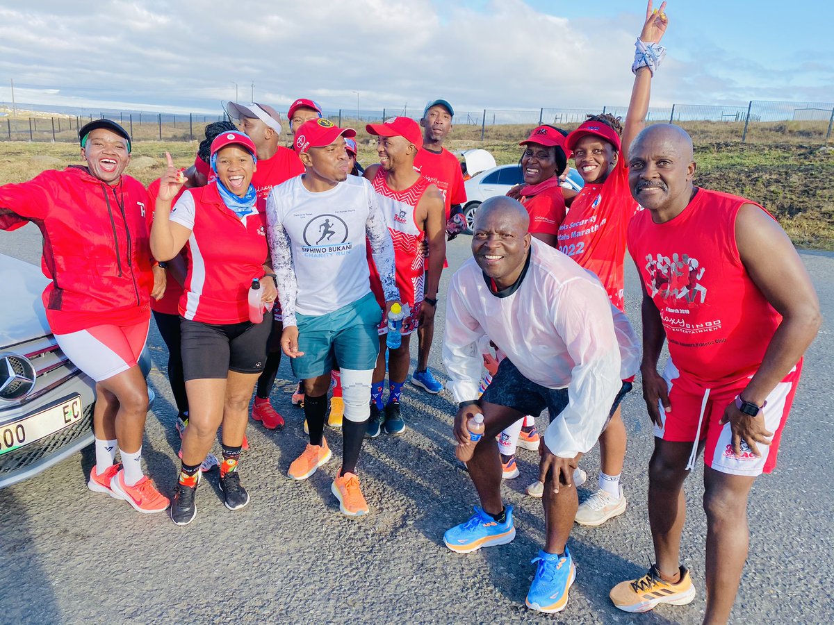 Comrades Training 💃🏼💃🏼 we counting it down🙏🏼🙏🏼  we will meet ku start #RunningWithTumiSole #Traininginprogress #IPaintedMyRun #FetchYourBody2023