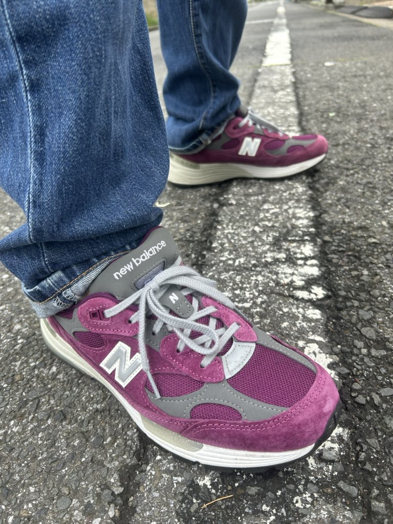 eiji_ihara's tweet photo. 今日のnew balance
M992BA
パーカー着てても薄ら寒いんだな
しまわなくて良かったわ
#m992ba #newbalance992 #newbalance https://t.co/NHSm4Lu1mo
