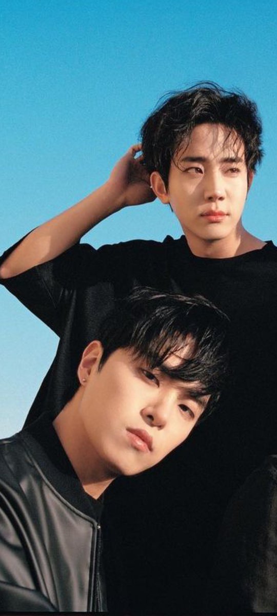 inncarr's tweet photo. Excuse mee sirrrrr why are you looking at me like that @hajoon_I ? 

#THEROSE #2JOON https://t.co/Xs9wXqeSmH