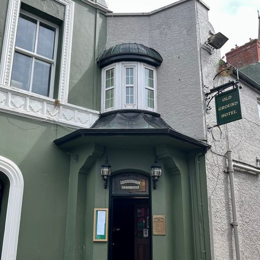 The Poet’s Corner Bar is known and loved by the people of Ennis for it’s lively atmosphere and perfectly poured pints 🍺 If you’re looking for a truly Irish bar to enjoy - this is the spot. #poetscorner #ennispub #bar #perfectpint #irishbar #oldgroundhotel