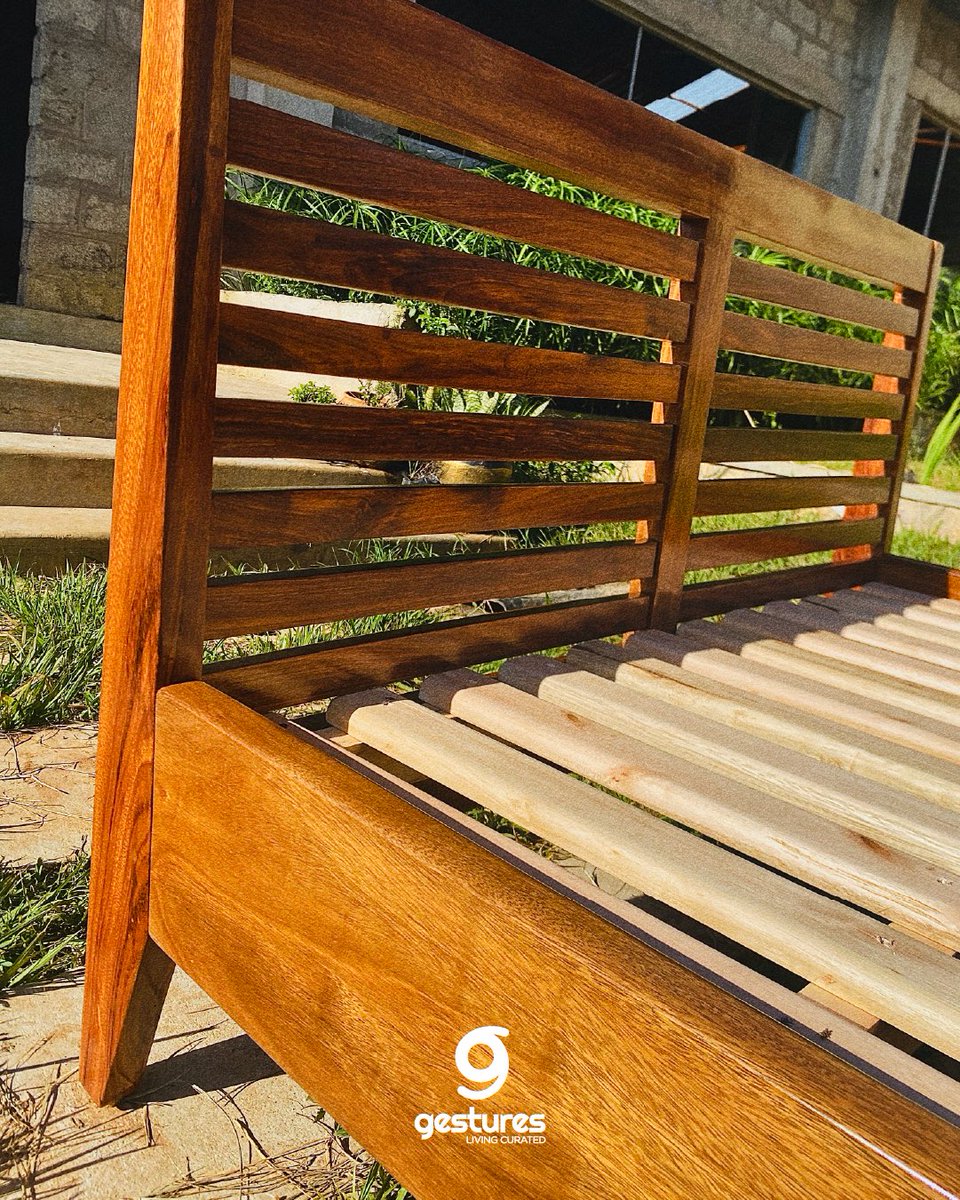madebyiragaba's tweet photo. @IamHaxx @gestures_ug commits to provide affordable authentic furniture made by Ugandans. 

Contact us today on 0781164860 https://t.co/ZI2nLLn3lh