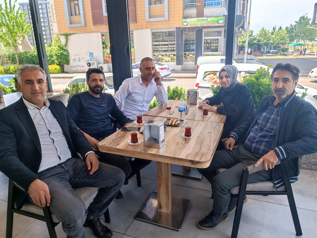 Deva ailesi hep sahada. Etkinlik öncesi planlama çalışması yaptık. 
 Haydi bismillah.
Bizi takipte kalın. <a href="/RecepBingol21/">💧Recep Bingöl🌱</a>  <a href="/Eyyuparslannn/">Eyyup Arslan</a> <a href="/Sibelaldan/">Si🅱️eL 🅰️LD🅰️N 🌱💧</a> <a href="/Recepakdaggg/">Recep Akdağ</a> <a href="/IhsanMerdanoglu/">Ali İhsan Merdanoğlu</a> <a href="/HsnGzLL/">Hasan Güzel</a> <a href="/CihanUlsen/">Cihan Ülsen</a>